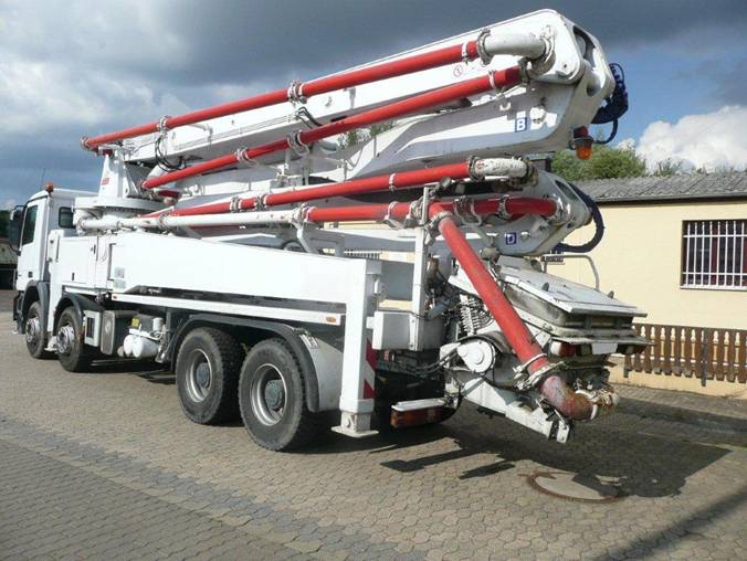 D:\����� ������\Tehnika\������\���������-������������� ������\www.bss-trading.com\concrete pump 42 meters on Mercedes Benz 4141 GERMAN ORIGIN year 2008\P1120609.jpg