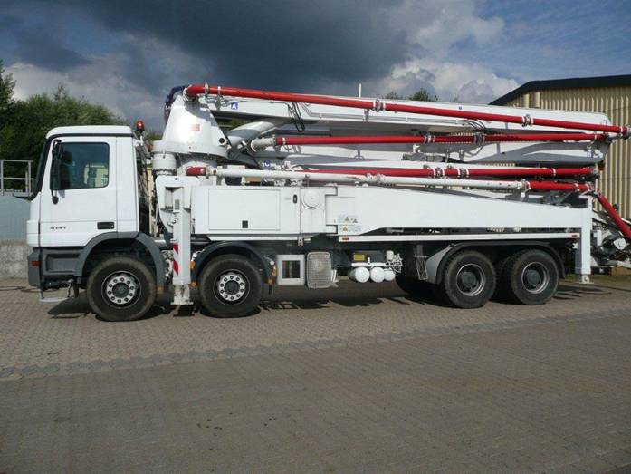 D:\����� ������\Tehnika\������\���������-������������� ������\www.bss-trading.com\concrete pump 42 meters on Mercedes Benz 4141 GERMAN ORIGIN year 2008\P1120610.jpg