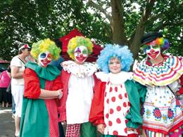 http://www.villaggiosirio.com/gallerie/miniclub/images/clown.jpg