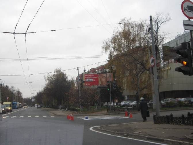 C:\Соломахина СОХР\Мои документы\САМОВОЛКА рк\на ГОРОДСКИХ местах отдельно стоящие\Ленинский р-н\Фото Советс.перес Победы\IMG_0595.JPG