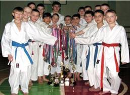 http://*****/gorod-sportivnyh-tradiciy/sbornik/karate.files/image019.jpg