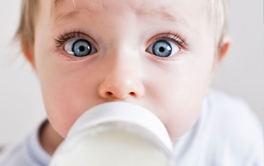 http://www.humana.com/library/images/article_is_breast_milk_the_best_milk.jpg