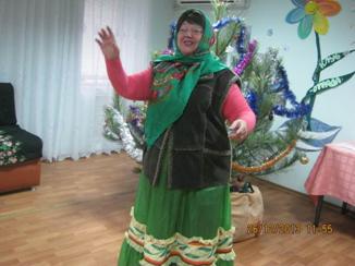 F:\Новая папка (2)\Выступление солистки в Отраде.JPG