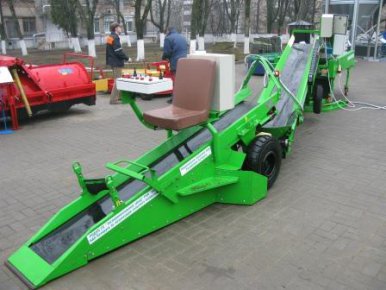 Описание: Скутер-подборщик картофеля СКП-40