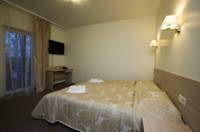 http://hotelarkadia.lv/images/stories/material/rooms/IMG_7872%281%29.png