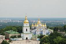 http://upload.wikimedia.org/wikipedia/commons/thumb/c/c5/Kiev_stmichael_May_2010.JPG/250px-Kiev_stmichael_May_2010.JPG