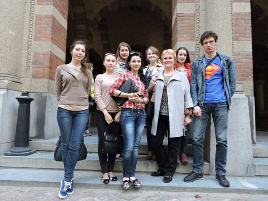 http://cs613527.vk.me/v/fecd/9CRIu0-4VWY.jpg