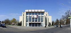 http://upload.wikimedia.org/wikipedia/commons/thumb/7/7c/Bobruisk_Drama_and_comedy.jpg/250px-Bobruisk_Drama_and_comedy.jpg