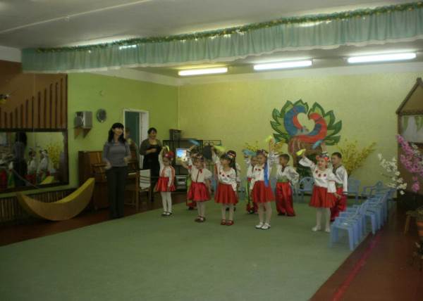 F:\DCIM\100OLYMP\P2211304.JPG
