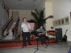 http://www.adm-ardatov.ru/file/kyltyra/Image/%D0%B2%D0%B5%D1%87%D0%B5%D1%80_%D0%BB%D0%B8%D1%80%D0%B8%D1%87%D0%B5%D1%81%D0%BA%D0%BE%D0%B9_%D0%BC%D1%83%D0%B7%D1%8B%D0%BA%D0%B8_%E2%84%961.JPG