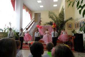 http://www.adm-ardatov.ru/file/kyltyra/Image/%D0%B7%D0%B4%D1%80%D0%B0%D0%B2%D1%81%D1%82%D0%B2%D1%83%D0%B9_%D0%BB%D0%B5%D1%82%D0%BE_%D1%82%D0%B0%D0%BD%D0%B5%D1%86_%D1%88%D0%BA%D0%BE%D0%BB%D0%B01.JPG