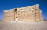 http://tychetours.com.ua/uploads/images/countries/jordan/desert%20castles/QasrAlHarrana9.JPG