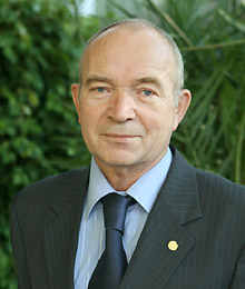 http://8244495.e-gloryon.com/userdata/images/vrachi_GLORYON/petrushinskiy.jpg