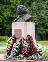 http://tamanskipolk46.narod.ru/img/p141_babushkin-013-rudneva.jpg