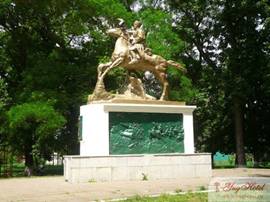 http://s1.afisha-mir.ru/StaticContent/Photos/110726130437/110728170231/p-512x512-pamjatnik-gerojam-bitvi-za-kuban.jpg