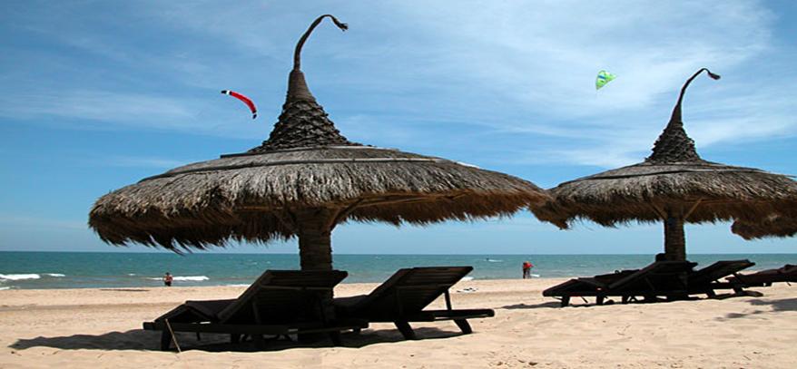 mui-ne-beach-parasols-vietnam