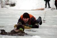 http://ural.mchs.ru/upload/site2/previlf_na_ldy/9.jpg