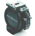 Насадок с откидывающейся защитной крышкой Tipoff Opaque Cover FM27 для фонарей SureFire. Фото с сайта www.surefire.com