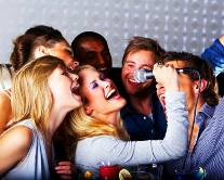 http://www.hercampus.com/sites/default/files/styles/full_width_embed/public/2014/02/08/karaoke1_1.jpg?itok=RSmnViF1