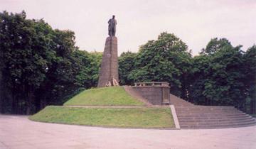 http://funeral-spb.narod.ru/necropols/smolenskoep/tombs/shevchenko/img/6.jpeg