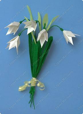 http://stranamasterov.ru/files/imagecache/orig_with_logo2/images/techno/paper/snowdrop/PICT7700.jpg