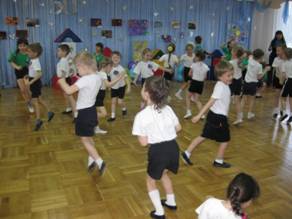 http://www.allwomens.ru/uploads/posts/2012-05/detskie-podvizhnye-igry-v-detskom-sadu.jpg