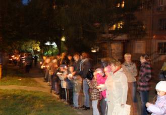 http://chel-school78.narod.ru/new/aktsija/foto2.JPG