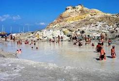 http://italia-ru.com/files/vulcano-zona-fanghi.jpg