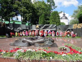 http://img-fotki.yandex.ru/get/6302/10523182.1d2/0_77846_8b3efab4_XL