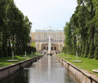 �����