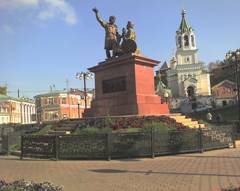 File:Monument Minin and Pozharsky in NN.jpg