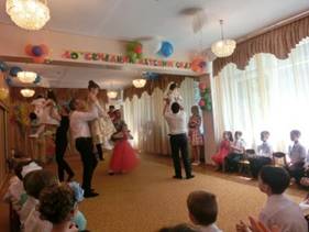D:\Фотографии\ВЫПУСКНЫЕ 2015\7 ГРУППА - копия\CIMG3935.JPG