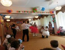 D:\Фотографии\ВЫПУСКНЫЕ 2015\7 ГРУППА - копия\CIMG3939.JPG