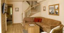 http://i0.bookcdn.com/data/Photos/OriginalPhoto/786/78634/78634038/Farsund-Resort--Scandic-Partner-photos-Room-guest-room.JPEG