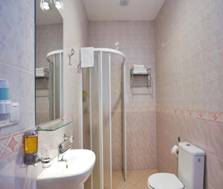http://s-ec.bstatic.com/images/hotel/840x460/661/66113433.jpg