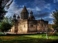 http://www.hayweb.ru/uploads/posts/2012-03/1330762159_echmiadzin-5.jpg
