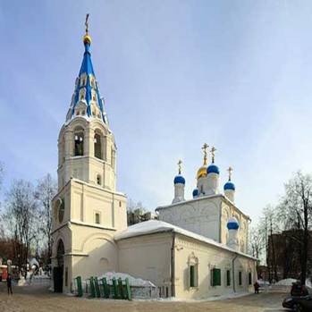 http://progulkipomoskve.ru/foto1/hram1/hrpetpavlefsol4.jpg