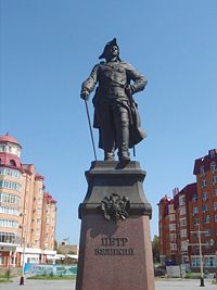 Памятник Петру Великому в Астрахани. Возведён в 2007 году.
