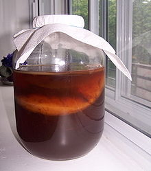 http://upload.wikimedia.org/wikipedia/commons/thumb/f/fe/Kombucha_jar.jpg/220px-Kombucha_jar.jpg
