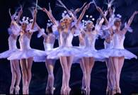 http://mamipapi.ru/sites/default/files/image/afisha/moscow_ballet_snowflakes_3067x2106.jpg