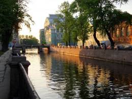 http://eco-turizm.net/uploads/2015/04/Kryukov-kanal-Sankt-Peterburg-Rossiya.jpg