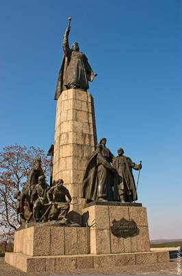 Памятник