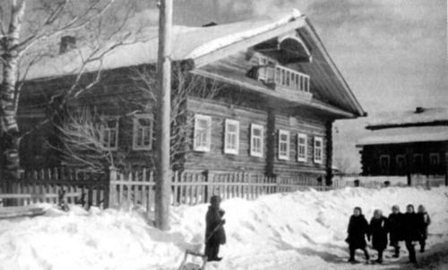 http://100.histrf.ru/upload/medialibrary/cb1/%D0%94%D0%BE%D0%BC-%D0%BC%D1%83%D0%B7%D0%B5%D0%B9%20%D0%BC%D0%B0%D1%80%D1%88%D0%B0%D0%BB%D0%B0.jpg