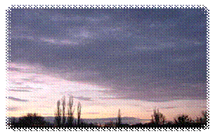 http://upload.wikimedia.org/wikipedia/commons/thumb/1/16/Beautiful_sunset_in_the_city_of_Kharkov.JPG/300px-Beautiful_sunset_in_the_city_of_Kharkov.JPG