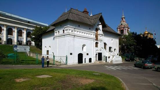 http://regions.kidsreview.ru/sites/default/files/styles/card_600_400/public/12/13/2012_-_1039/angliyskoe_podvore_1.jpg