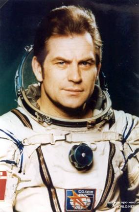 http://kudryats.journalisti.ru/wp-content/uploads/2009/04/kovalenok_vladimir_vasilevich.jpeg