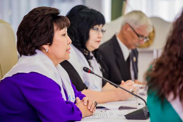 http://assembly.kz/sites/default/files/pictures/5i2b3379.jpg