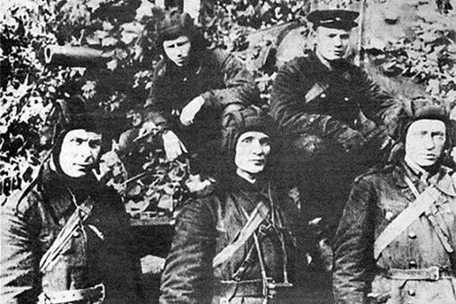 http://defendingrussia.ru/upload/images/ckeditor/5391cf9ca588b.jpg