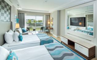 http://www.titanic.com.tr/d/titanicdeluxebelek/media/New_gallery/accommodation/itanic_Deluxe_Belek_Family_Suite_Main_Building_Twin_1.jpg