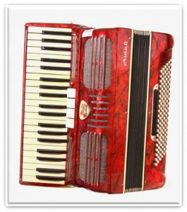 http://muzruk.net/wp-content/uploads/2011/09/%D0%B0%D0%BA%D0%BA%D0%BE%D1%80%D0%B4%D0%B5%D0%BE%D0%BD-265x300.jpg